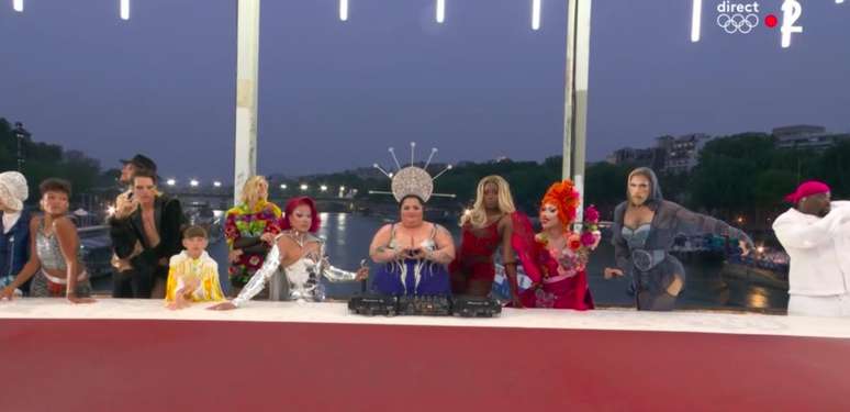 Drag queens reproduzem Última Ceia em abertura dos Jogos Olímpicos 2024