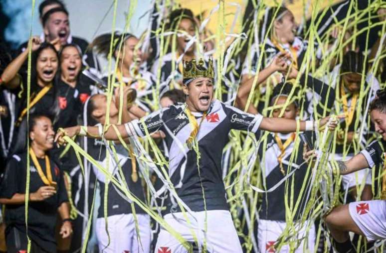 Comemoração das meninas do Vasco, que conquistaram o Brasileirão Série A3 – Foto : Nayra Halm / Staff Images Woman / CBF