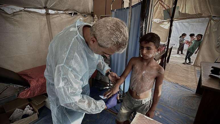 Doenças de pele são comuns dados os problemas sanitários em Gaza