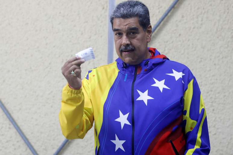 Maduro vota na Venezuela 