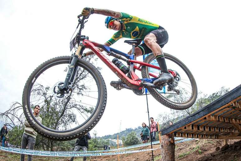 Em sua segunda Olimpíada, Raiza Goulão se sente mais experiente e preparada para voar mais alto no montain bike