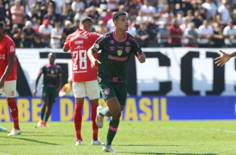 Kauã Elias começa a marcar seu nome no Fluminense: três gols em quatro jogos –