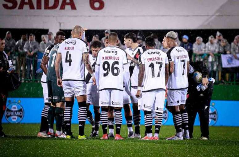 Vasco sofreu na Arena Condá, contra o Grêmio, no último domingo (28) –