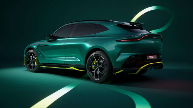 Novo Aston Martin DBX707 AMR 24