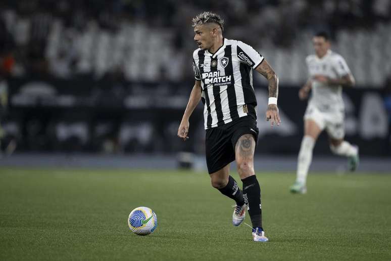 Tiquinho Soares (Botafogo) durante jogo contra o Atlético-MG, no dia 08.07.2024 