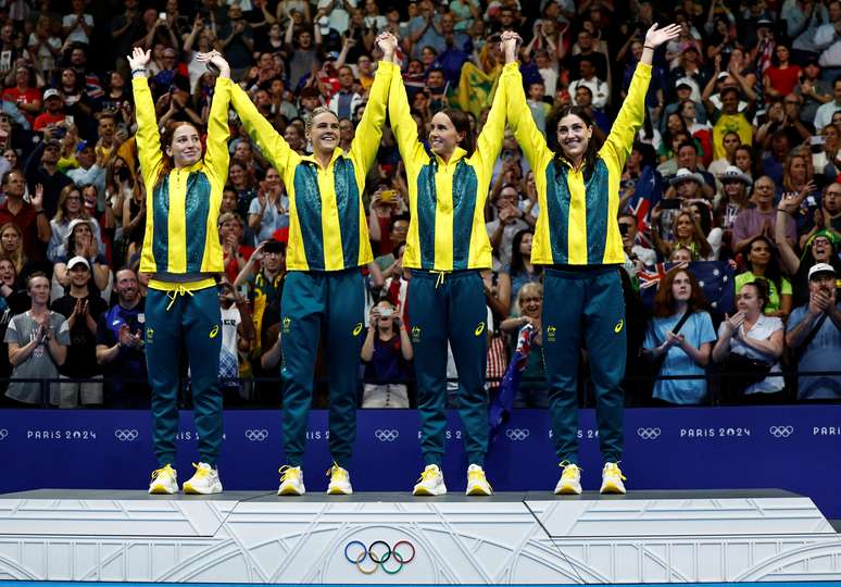 Australianas conquistaram o ouro no revezamento 4x100 livre