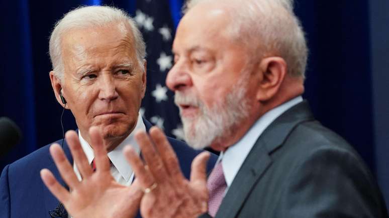 Lula conversou por telefone com Joe Biden sobre o impasse eleitoral na Venezuela