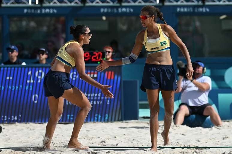 Duda e Ana Patrícia, do Brasil, avançam às Oitavas do vôlei de praia 