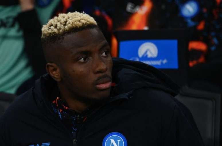 Victor Osimhen pode deixar o Napoli nesta janela de transferências –