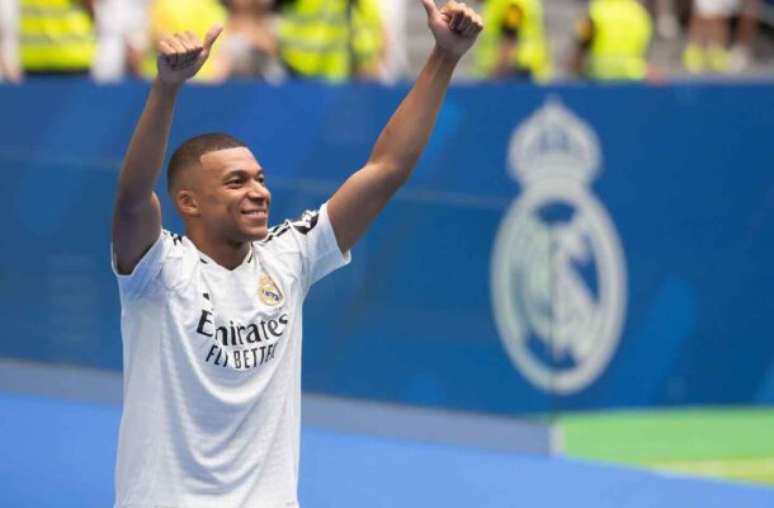 Mbappé durante sua apresentação no Real Madrid –