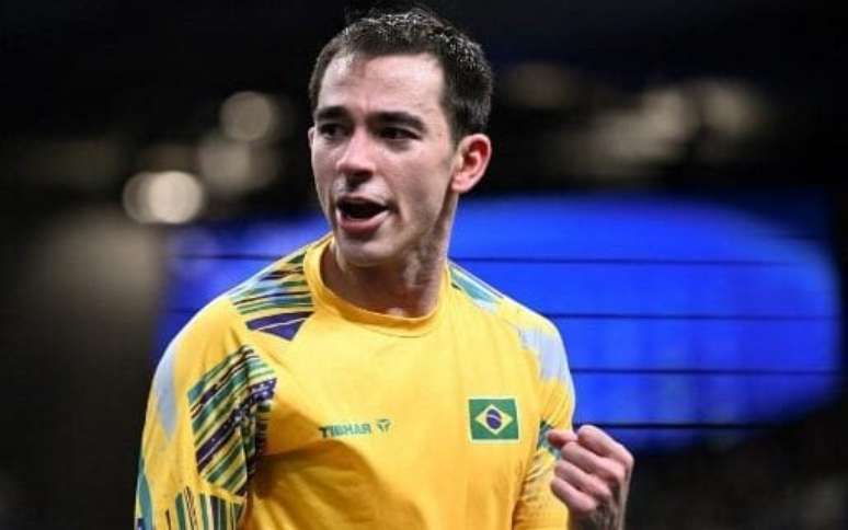 Hugo Calderano está nas quartas de final em Paris