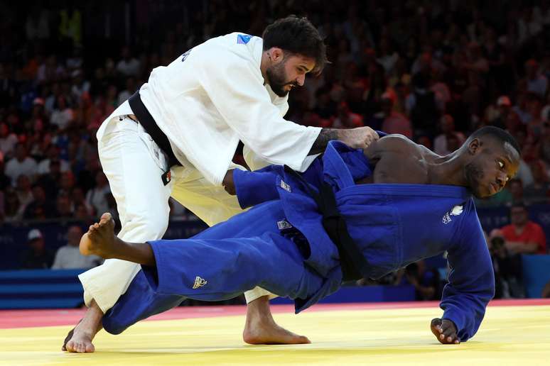 Rafael Macedo foi punido por colocar a mão dentro do kimono do adversário.