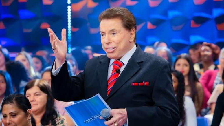 Silvio Santos volta a ser internado em São Paulo, mas hospital não revela detalhes 