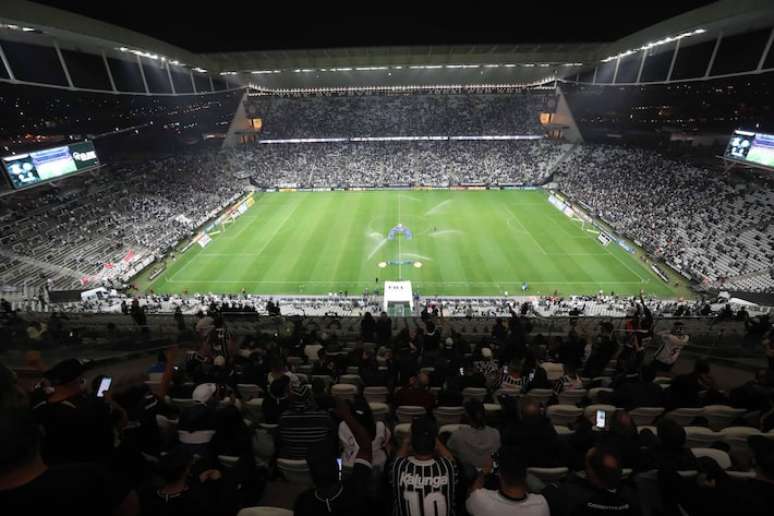 Corinthians e Grêmio se enfrentaram nesta quarta-feira pela Copa do Brasil.