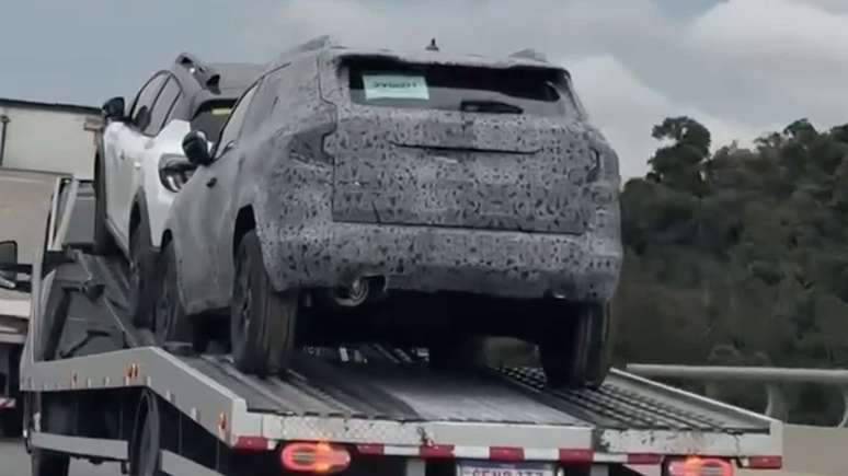 Novo Renault Duster flagrado pela primeira vez no Brasil