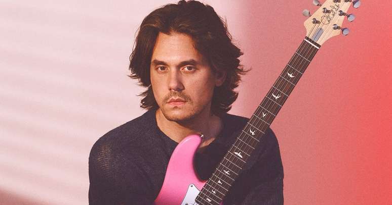 John Mayer revela lesão no dedo indicador