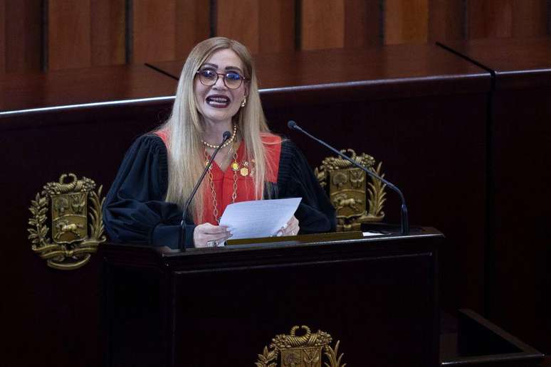 A atual presidenta do TSJ, Caryslia Rodríguez, foi eleita vereadora em 2018 pelo PSUV