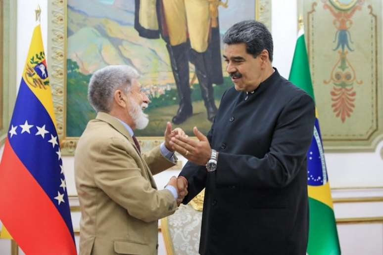 Celso Amorim em encontro com ditador Nicolás Maduro, em Caracas, Venezuela, em março de 2023.