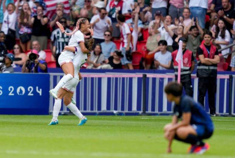 Trinity Rodman comemora o gol da vitória dos EUA.