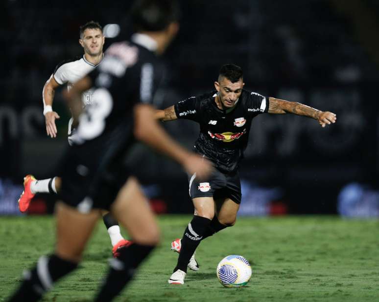 Raul, jogador do Red Bull Bragantino. 