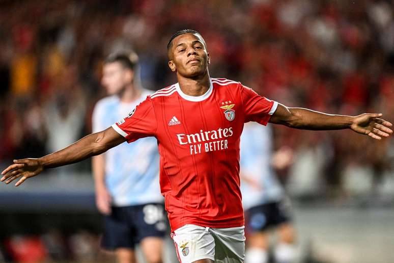 David Neres deixou o Shakhtar Donetsk para acertar com o Benfica