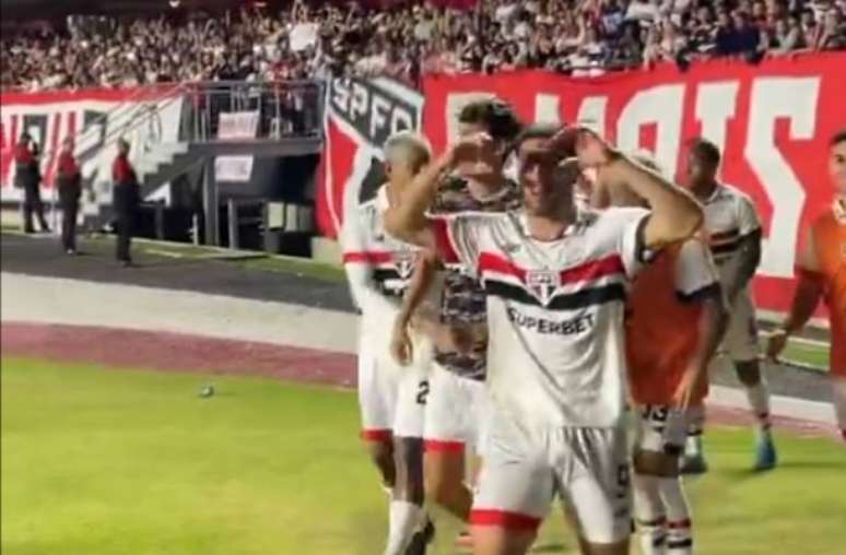 São Paulo vence o Flamengo pelo Brasileirão –