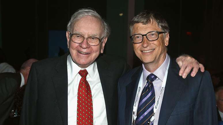 Warren Buffett e Bill Gates prometeram doar metade da fortuna individual deles