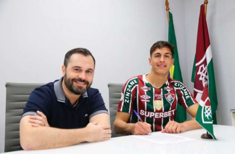 Bernal disse que pediu ao empresário que houvesse o acerto com o Fluminense –