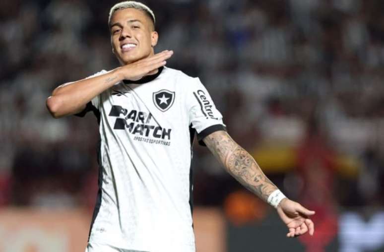 Botafogo vence o Atlético-GO –