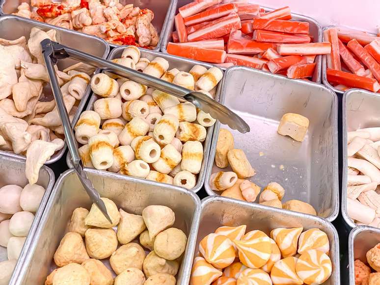 Alguns especialistas dizem que demonizar categorias específicas de alimentos não ajuda