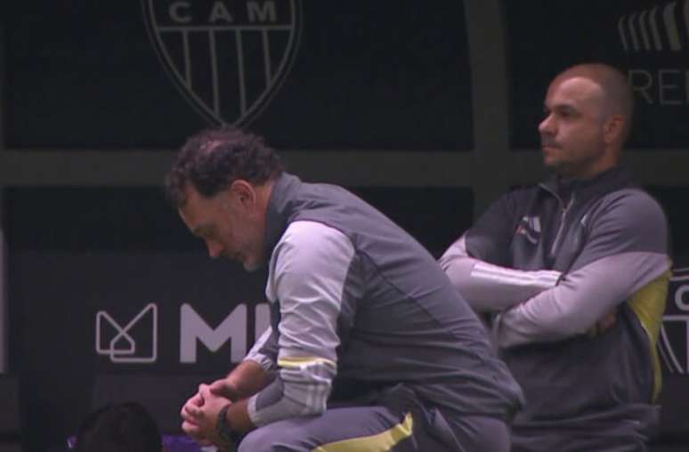 Milito tem tido problemas no Atlético –