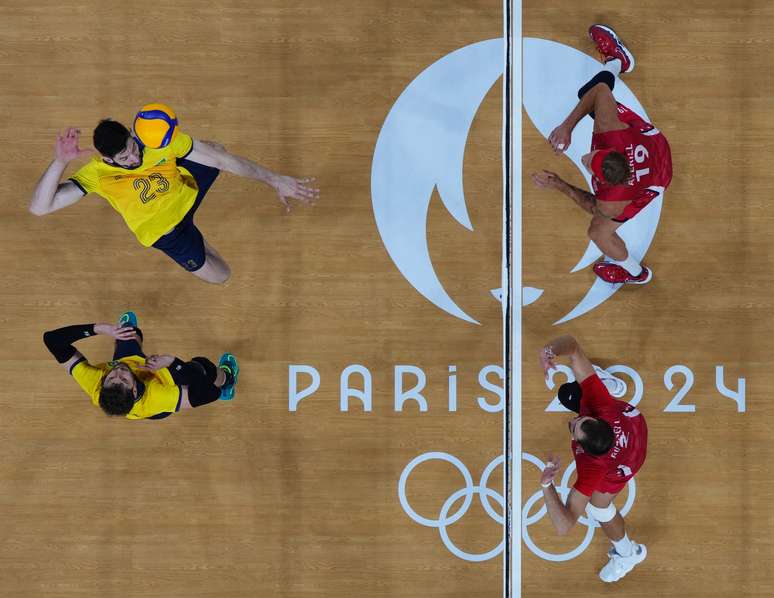 Brasil foi derrotado pelos EUA no vôlei masculino e deu adeus aos Jogos de Paris