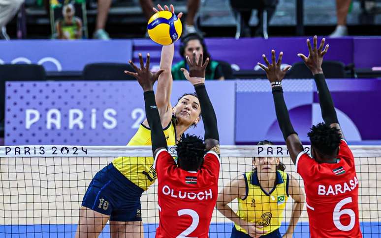 A capitã da seleção feminina de vôlei, Gabi foi ao ataque na vitória contra o Quênia 