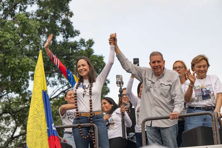 Maria Corina Machado é líder da oposição a Maduro