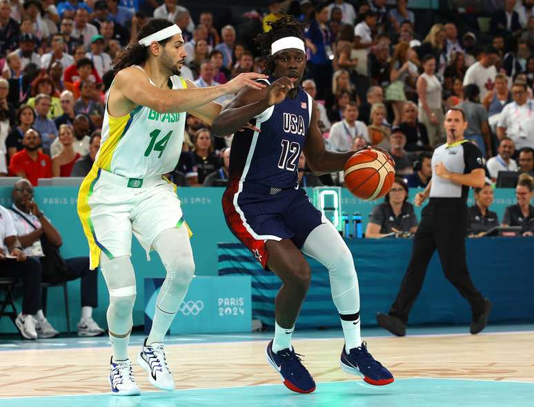 Brasil enfrenta Dream Team dos EUA por vaga na semi do basquete olímpico