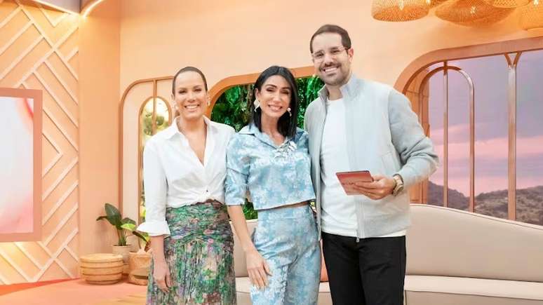 Regina Volpato, Michelle Barros e Paulo Mathias, do 'Chega Mais'