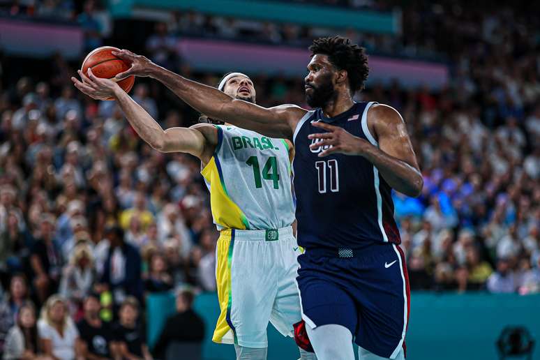 Brasil enfrentou o Dream Team dos EUA por vaga na semi do basquete olímpico