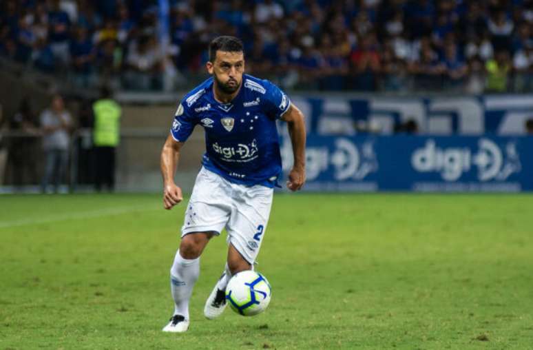 Edilson em ação pelo Cruzeiro –