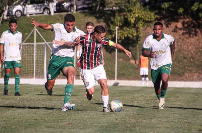 Palmeiras venceu o Fluminense em pleno Vale das Laranjeiras –