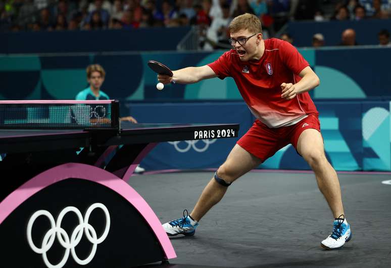 O francês Alexis Lebrun durante a partida das quartas de final contra o brasileiro Vitor Ishiy, no tênis de mesa