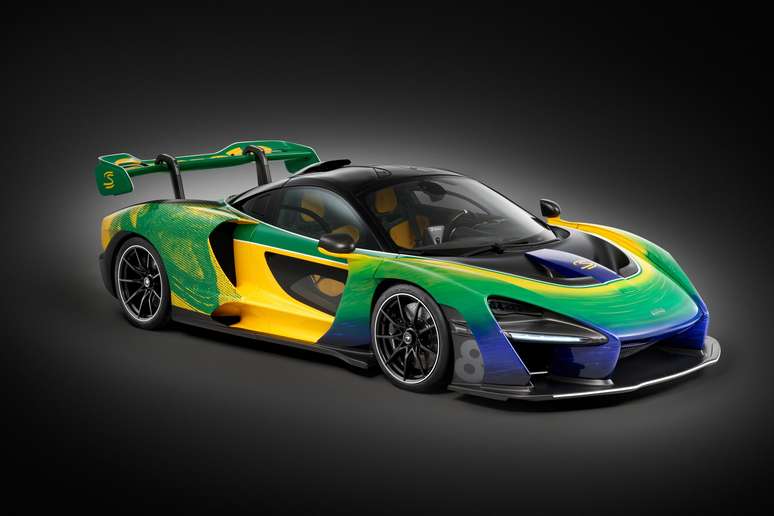 McLaren Senna com a decora&ccedil;&atilde;o "Senna Sempre"