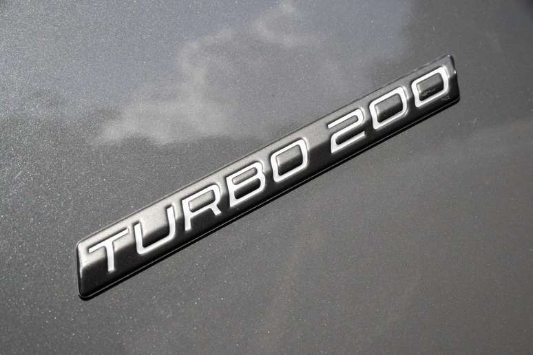 Novo Peugeot 2008 Turbo