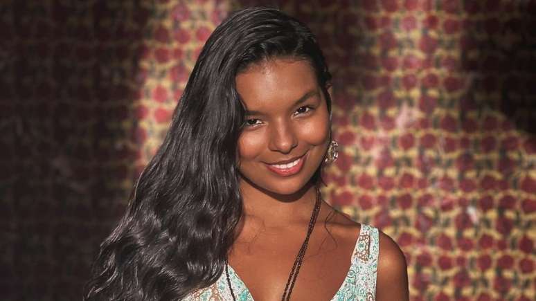 Mell Muzzillo, a Ritinha de 'Renascer'