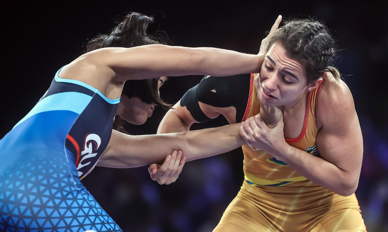 Giulia Penalber Falls in Quarterfinals as Wrestling Favorite