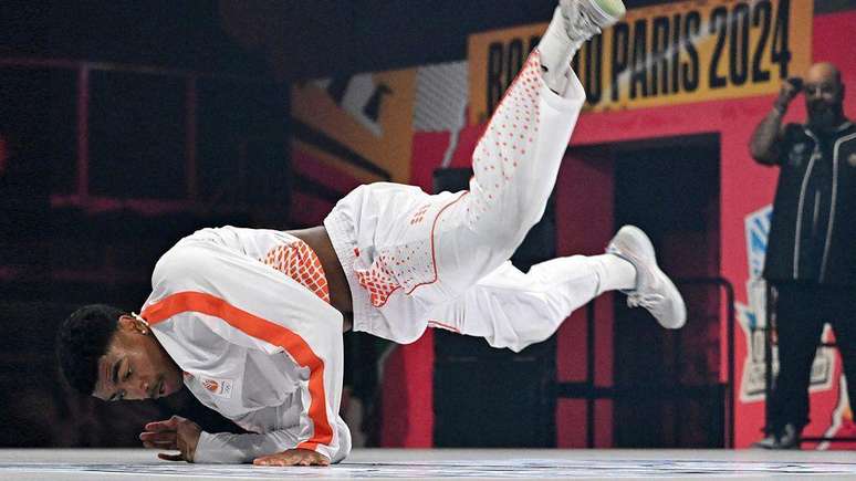 Quanto mais baixo o centro de massa de um competidor estiver em rela&ccedil;&atilde;o ao ch&atilde;o, mais f&aacute;cil ser&aacute; manter o congelamento