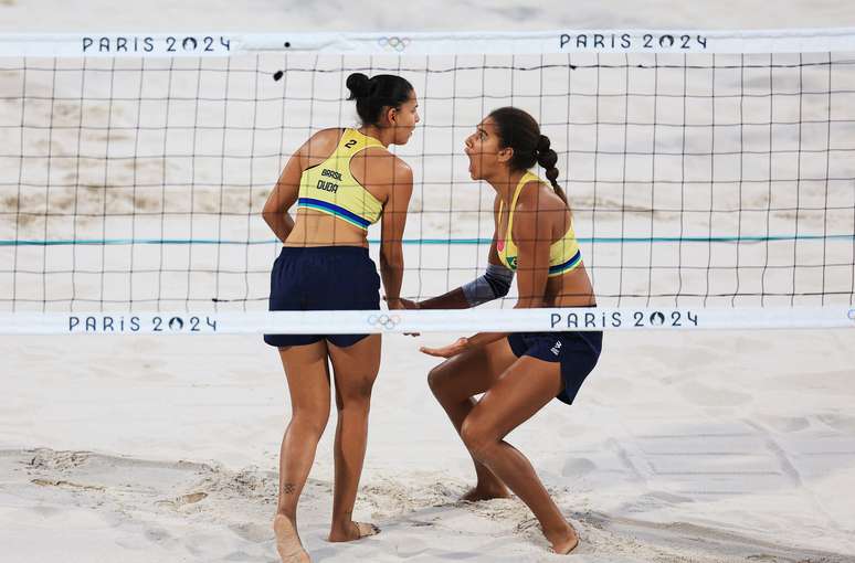 Ana Patrícia e Duda encaram australianas por vaga na final do vôlei de praia