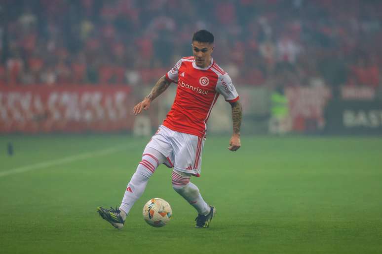 Bustos deixou o Inter 