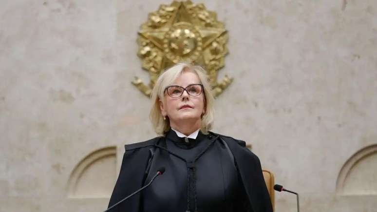 Ent&atilde;o presidente do STF, Rosa Weber pautou o caso para julgamento virtual uma semana antes de se aposentar