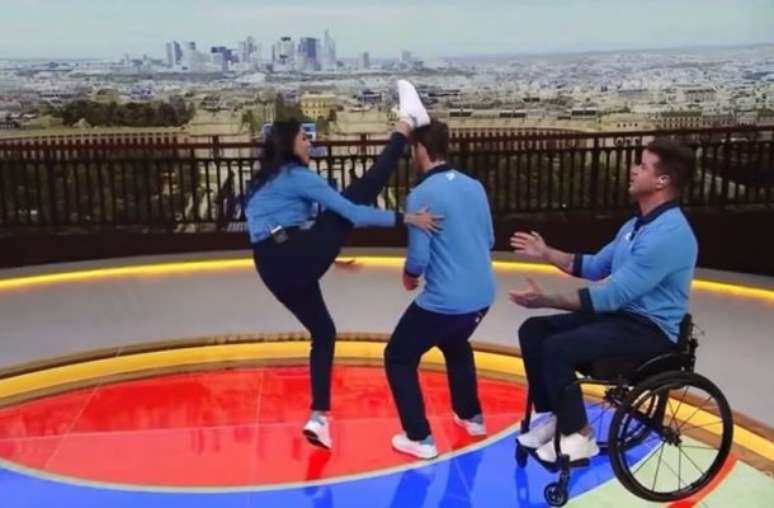 Momento em que Talisca acerta a cabe&ccedil;a de Andreoli &ndash;