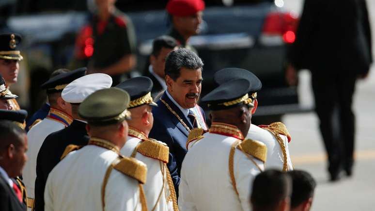 'Maduro conseguiu transformar o Exército em uma extensão de seu governo', diz Nicolas Forsans